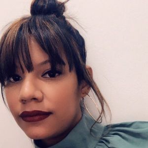 Meet your Posher, Pamela